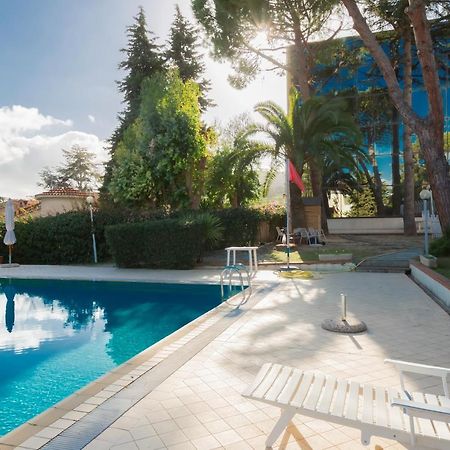 I Giardini Del Sole Con Piscina By Wonderful Italy Apartment Sanremo Ngoại thất bức ảnh